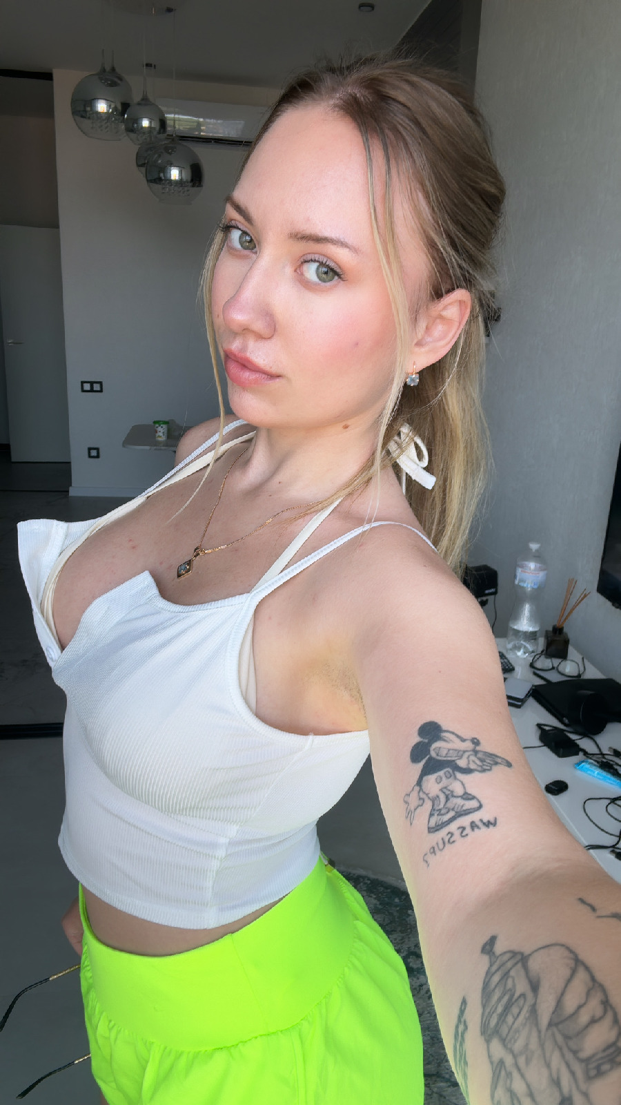 KateV in her underwear in Guadalupe