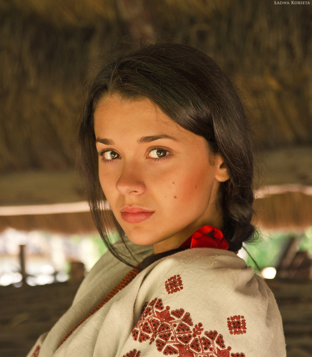 Girls in Slavic costumes in Guadalupe