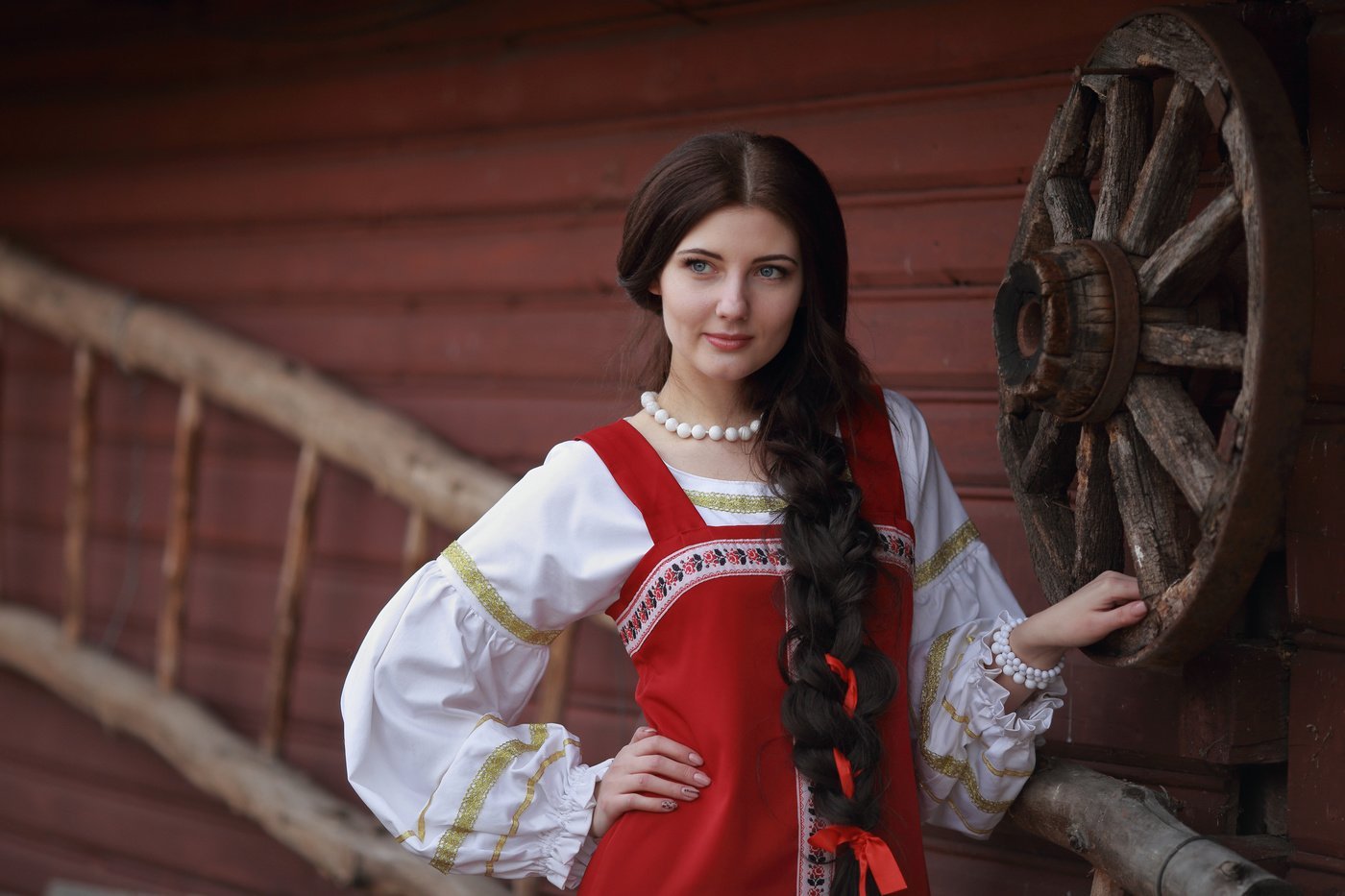 Girls in Slavic costumes in Guadalupe
