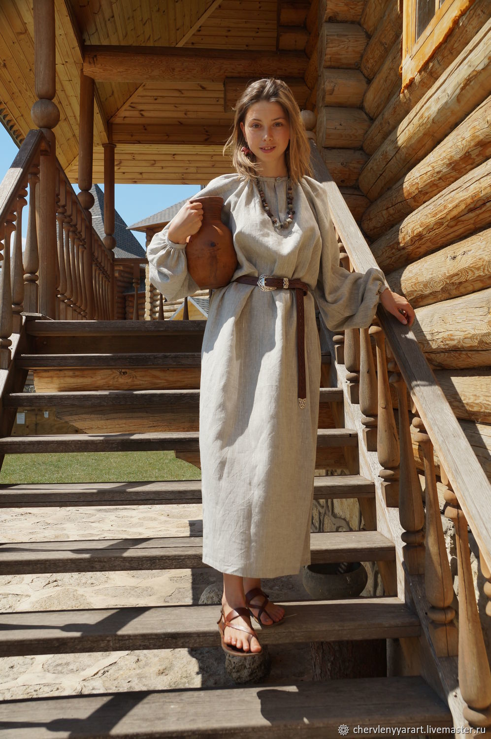 Girls in Slavic costumes in Guadalupe